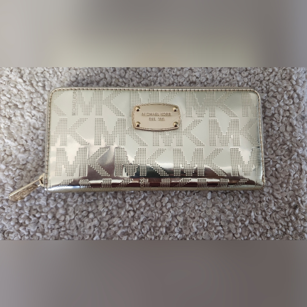 Michael Kors Metallic Gold Wallet